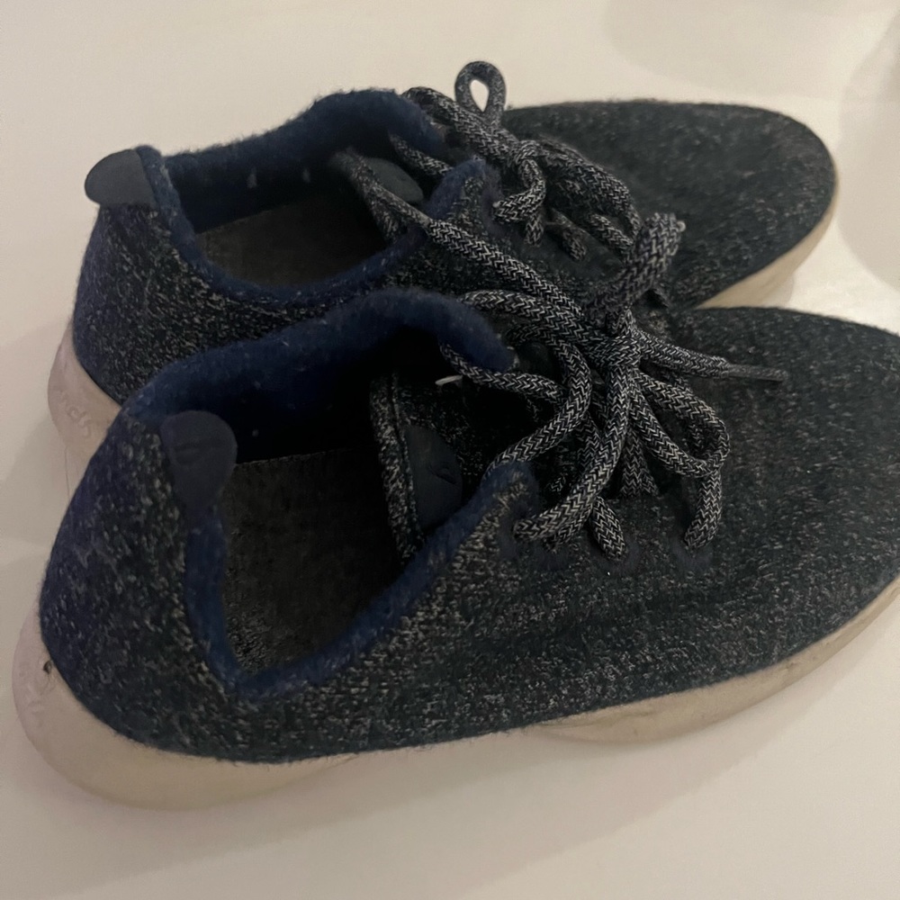 Women’s Allbirds size 7 gently used some marks but can be cleaned.